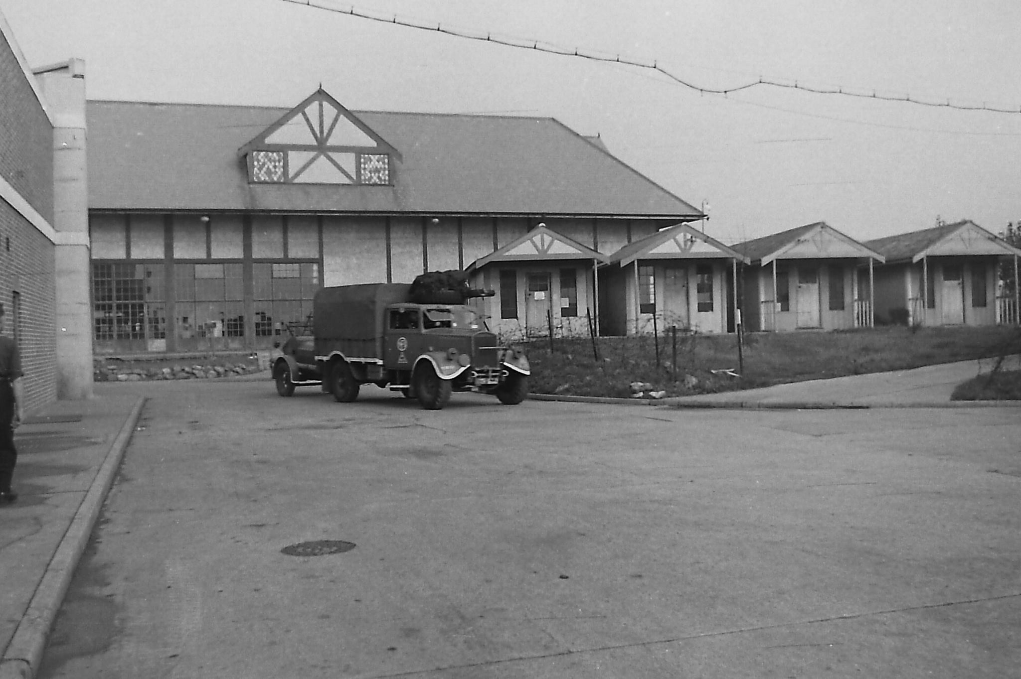 Operation_Blazer_4_landing_on_the_beaches_(35)